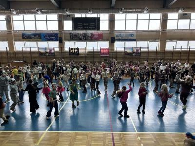 f29615cb-0a4f-4d4f-9572-6372654b0478