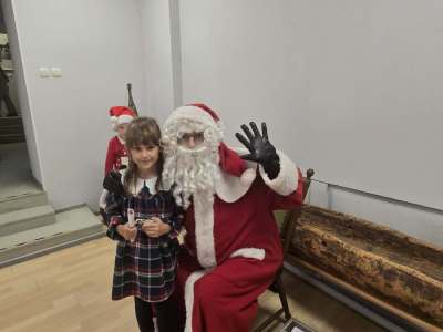 6f81dbef-a548-44f4-8d4e-138042e5f5aa