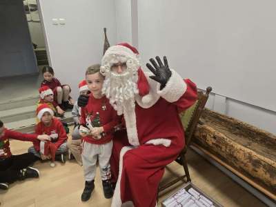 7f7dc89d-7ea7-4161-bbc4-d120589da27b