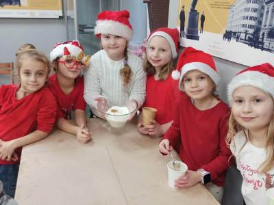 935b2ff7-fbc5-418f-b593-b8d770b88dee