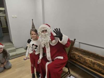 e6d9ef8c-b9d3-4340-affe-548c030247bc