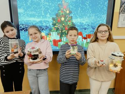 f6eeb0db-22b4-4d0f-91e2-3e98da5db84f