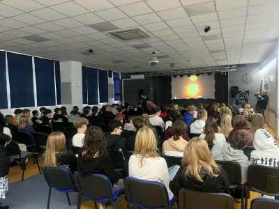 059b025e-a3df-4f23-81cf-e27b595f38a6