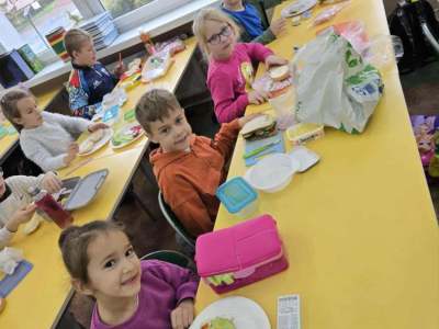 9a45657d-4801-478b-a4d7-212c1a48cf17