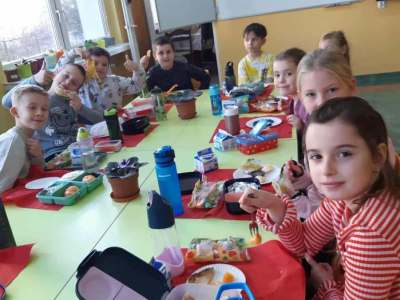 7a2e44aa-4b62-4c5b-8b9b-f551b570ac85