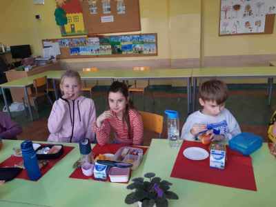 cd86c9dd-bf98-492b-8b12-378ab1b9c81f