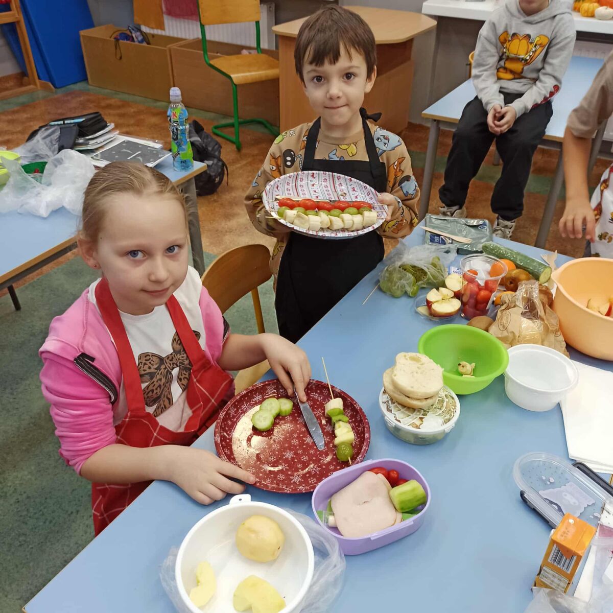 Zdrowe śniadanie w klasach: 1b, 1c, 2a i 3d