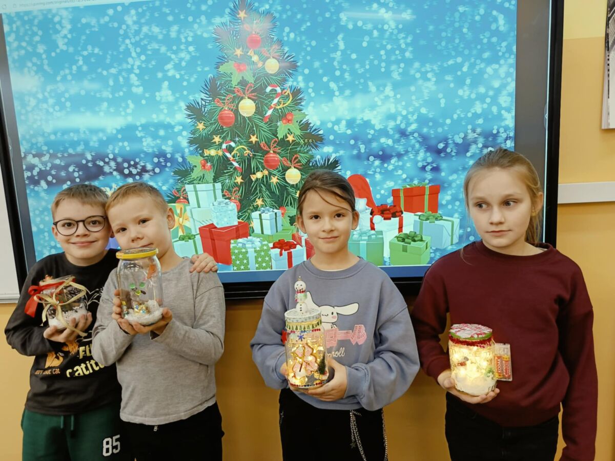 Warsztaty plastyczne klasy 3d – „Zima w słoiku”